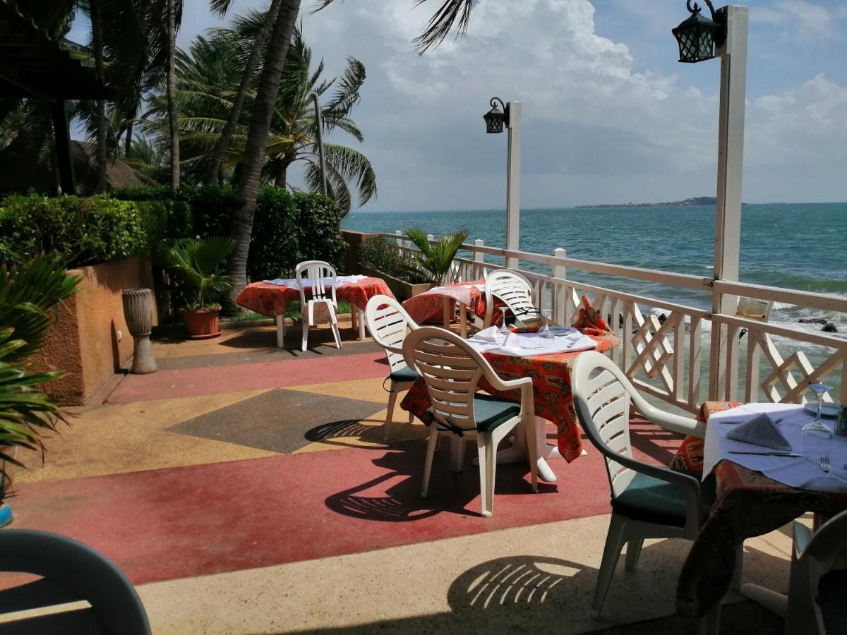 Hotel Jardin Savana Dakar Exterior photo