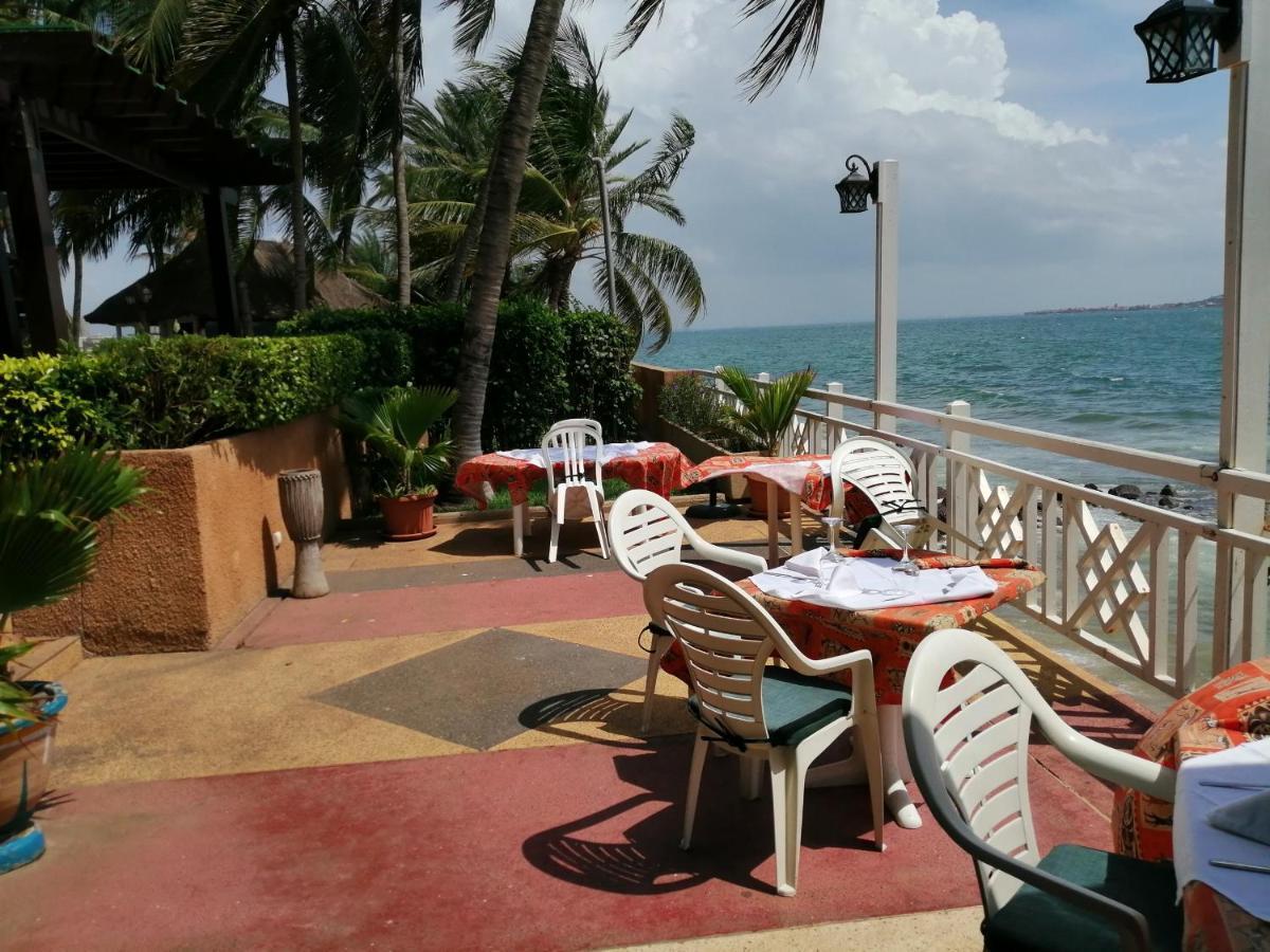 Hotel Jardin Savana Dakar Exterior photo