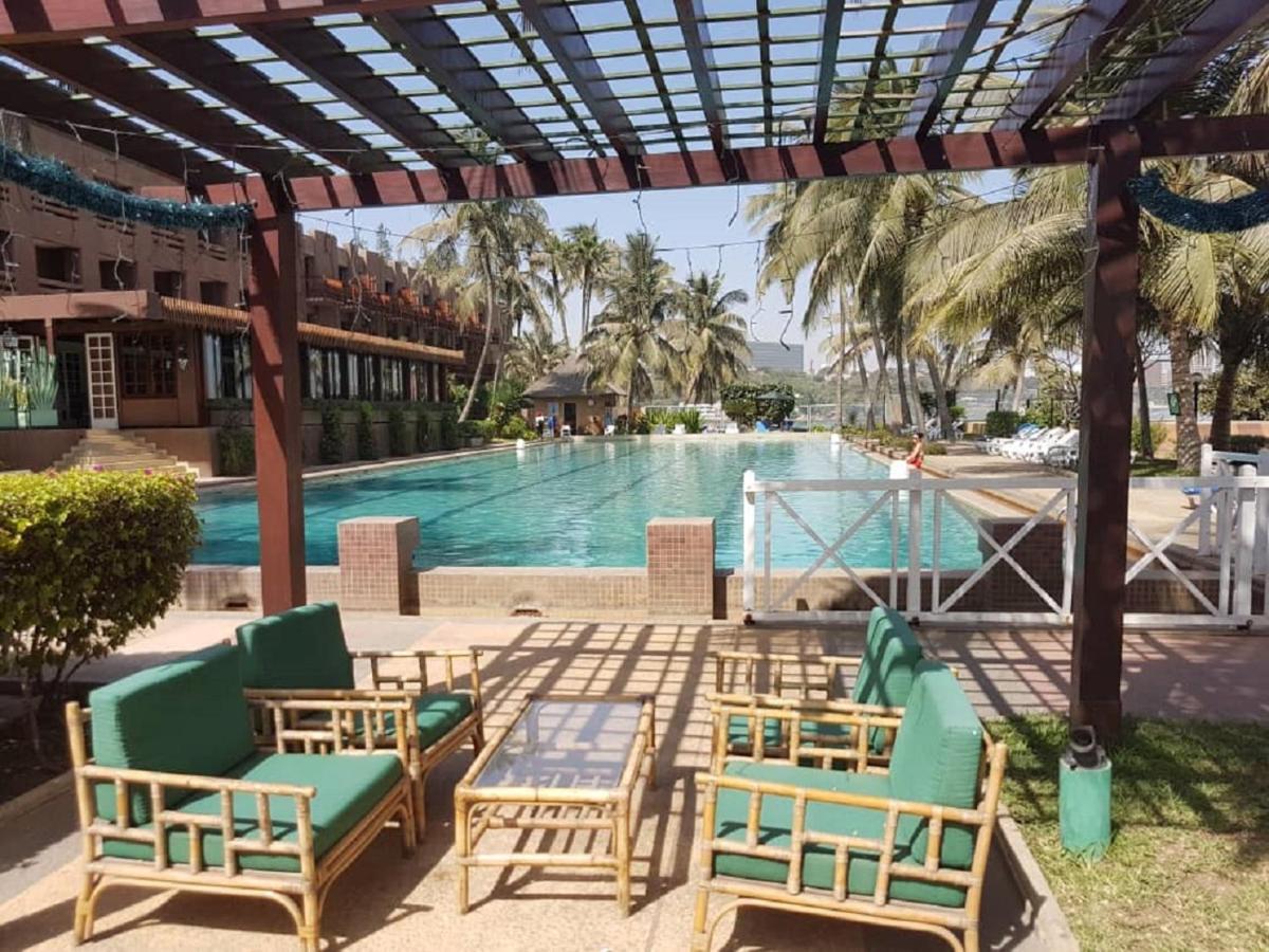Hotel Jardin Savana Dakar Exterior photo